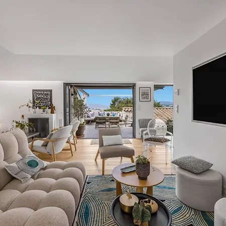 别墅 Ref 2195 - Stunning Contemporary House With Pool Terraces And Sea View *