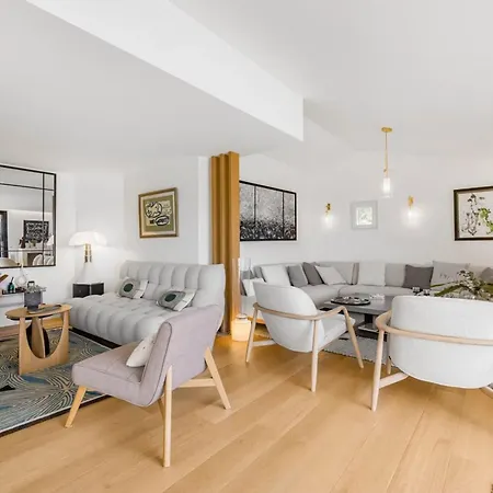 别墅 Ref 2195 - Stunning Contemporary House With Pool Terraces And Sea View *