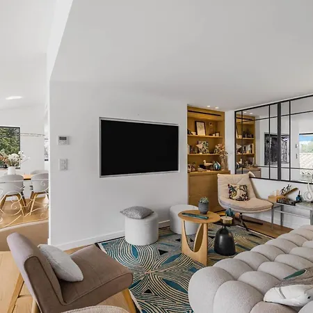 Ref 2195 - Stunning Contemporary House With Pool Terraces And Sea View 别墅 戛纳