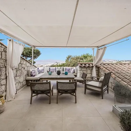 Ref 2195 - Stunning Contemporary House With Pool Terraces And Sea View 别墅 *