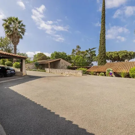 别墅 Ref 2195 - Stunning Contemporary House With Pool Terraces And Sea View *